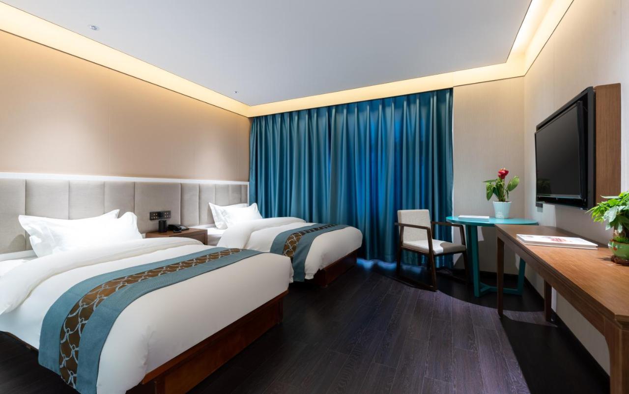 Beijing Tangfu Hotel - Located In The City Center Adjacent To The Subway Station Close To Nanluoguxiang Gulou Lama Temple Tiananmen Square Forbidden City Temple Of Heaven Providing Laundry Car Rental And Ticketing Services Exteriör bild
