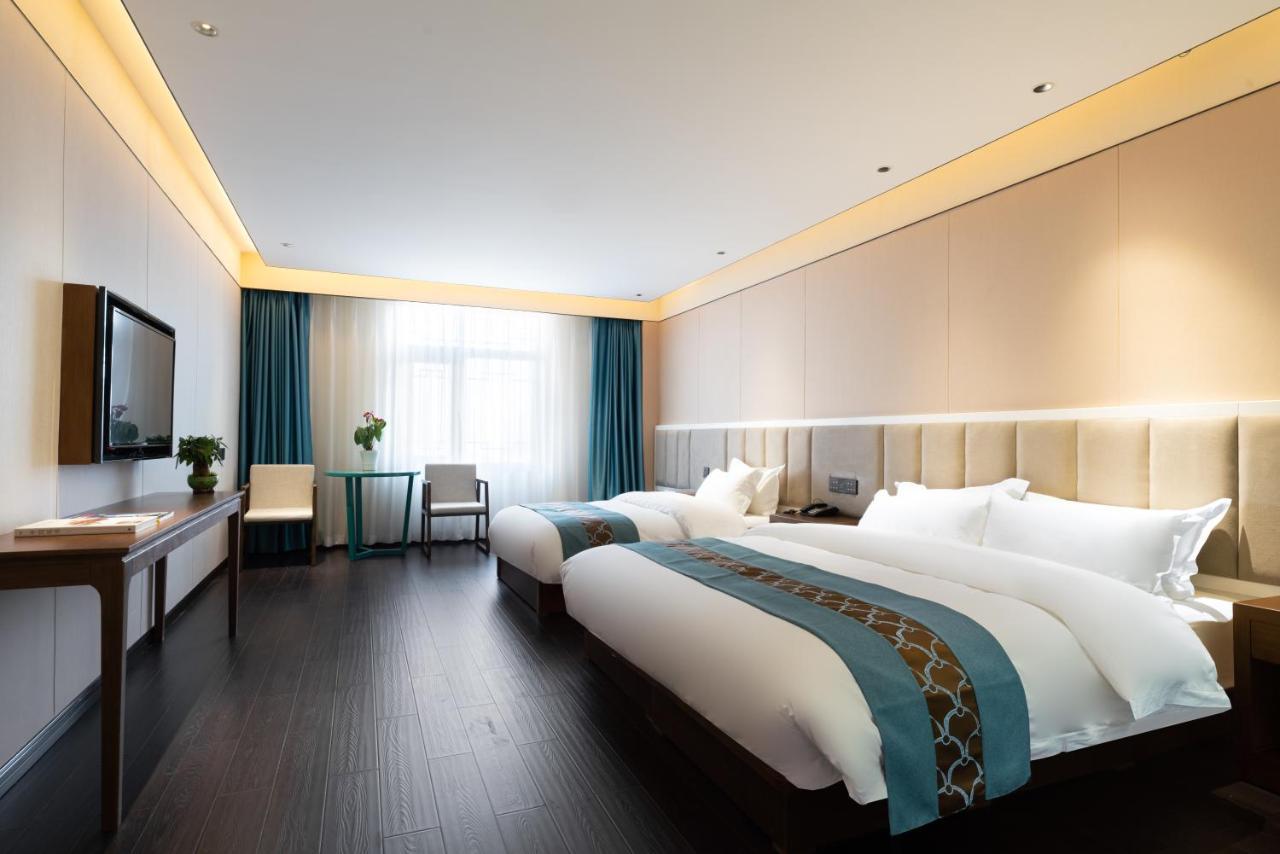 Beijing Tangfu Hotel - Located In The City Center Adjacent To The Subway Station Close To Nanluoguxiang Gulou Lama Temple Tiananmen Square Forbidden City Temple Of Heaven Providing Laundry Car Rental And Ticketing Services Exteriör bild