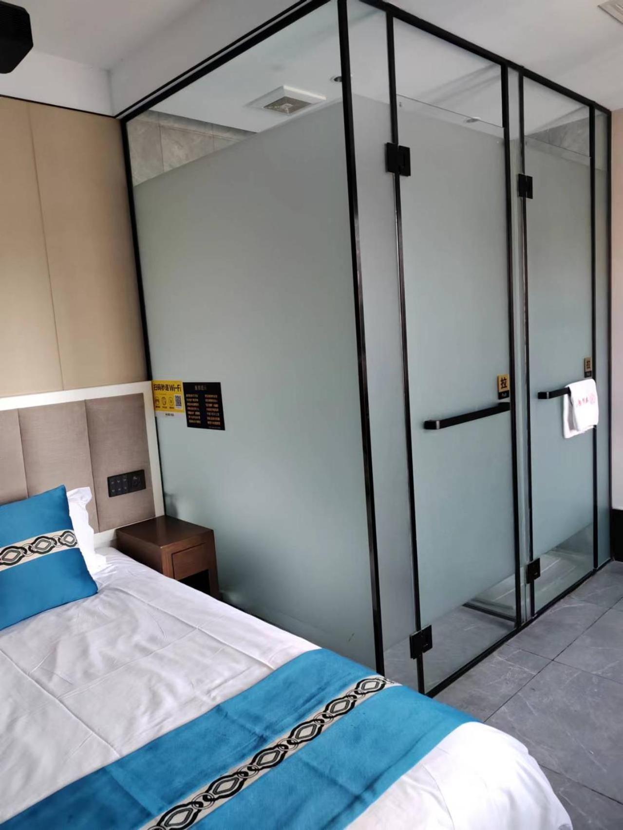 Beijing Tangfu Hotel - Located In The City Center Adjacent To The Subway Station Close To Nanluoguxiang Gulou Lama Temple Tiananmen Square Forbidden City Temple Of Heaven Providing Laundry Car Rental And Ticketing Services Exteriör bild